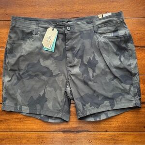 PrAna 7” Plus Size Comfort Stretch Camo Shorts 22W